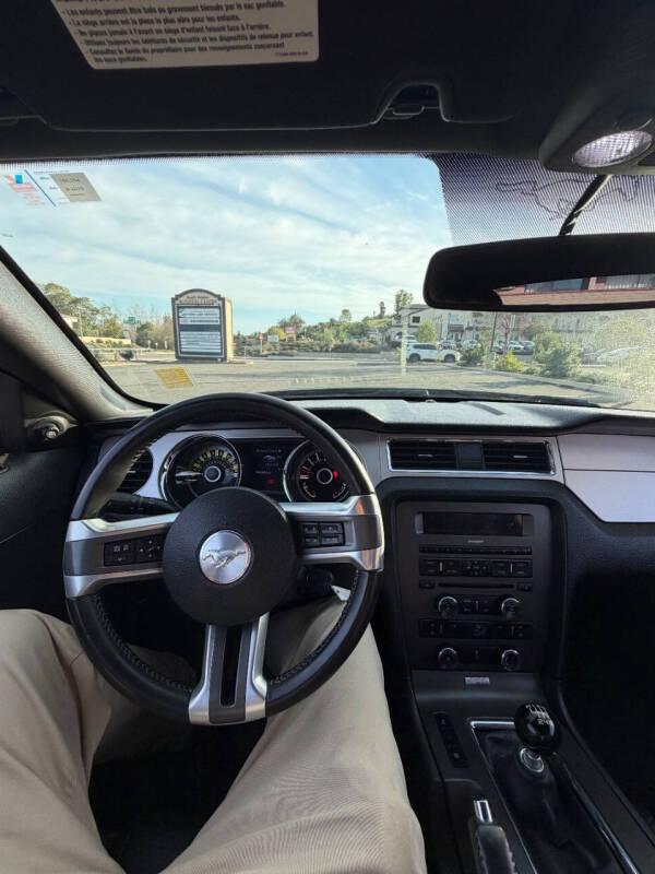 2013 Ford Mustang V6 Premium