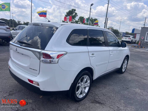 2014 Mitsubishi Outlander SE