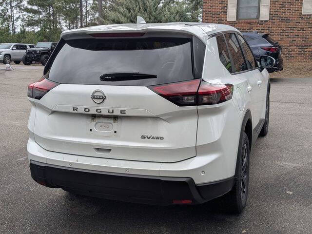 2024 Nissan Rogue SV