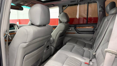 2003 Lexus LX 470