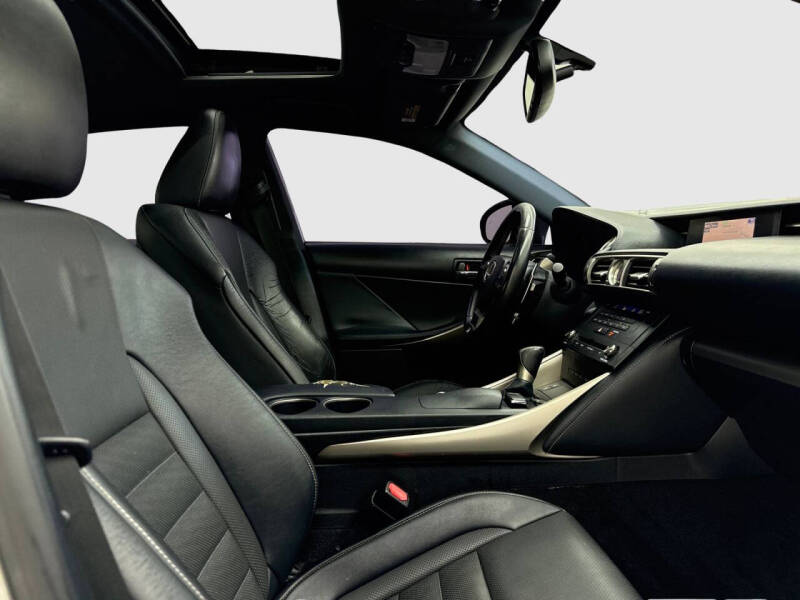 2016 Lexus IS 200t