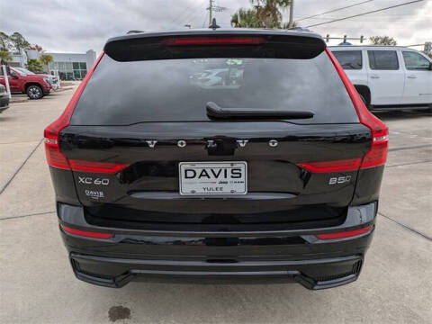 2024 Volvo XC60 B5 Plus Dark Theme