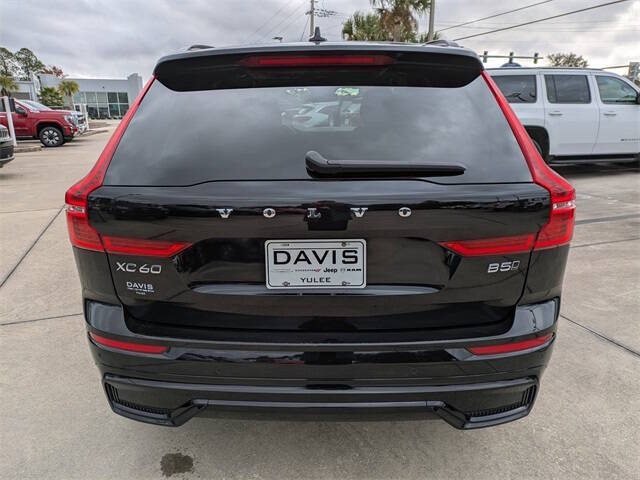 2024 Volvo XC60 B5 Plus Dark Theme