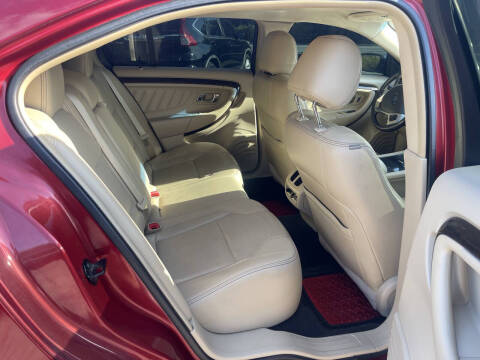 2015 Ford Taurus Limited