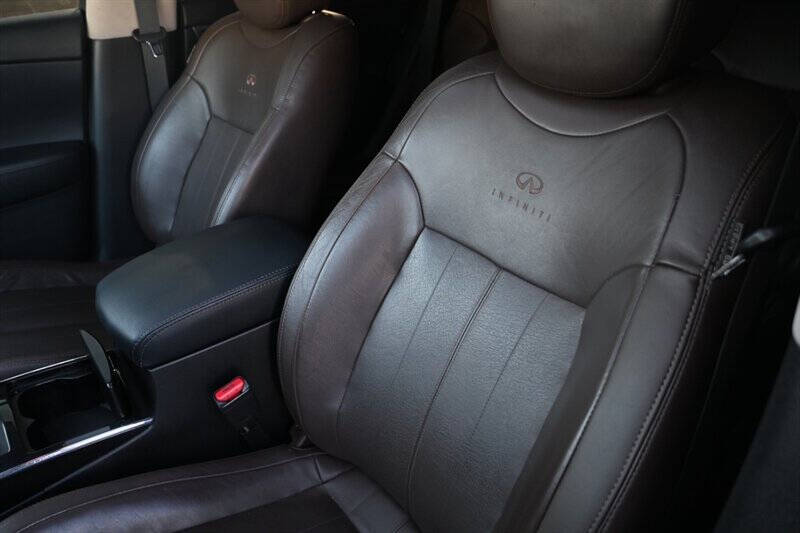 2012 Infiniti FX35