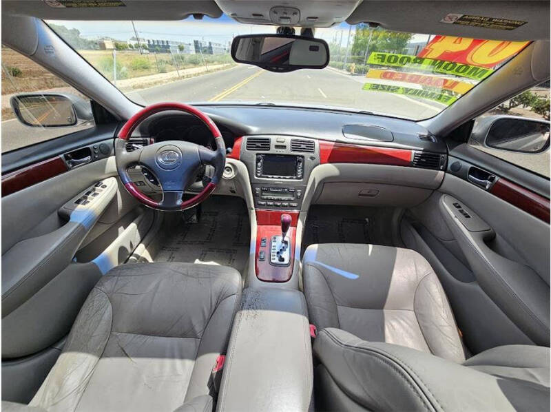 2004 Lexus ES 330