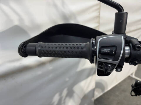 2020 Moto Guzzi V85TT