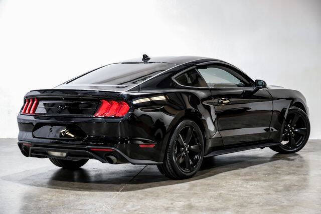 2021 Ford Mustang EcoBoost