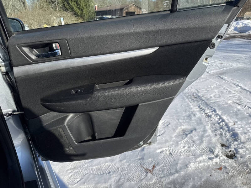 2014 Subaru Legacy 2.5i