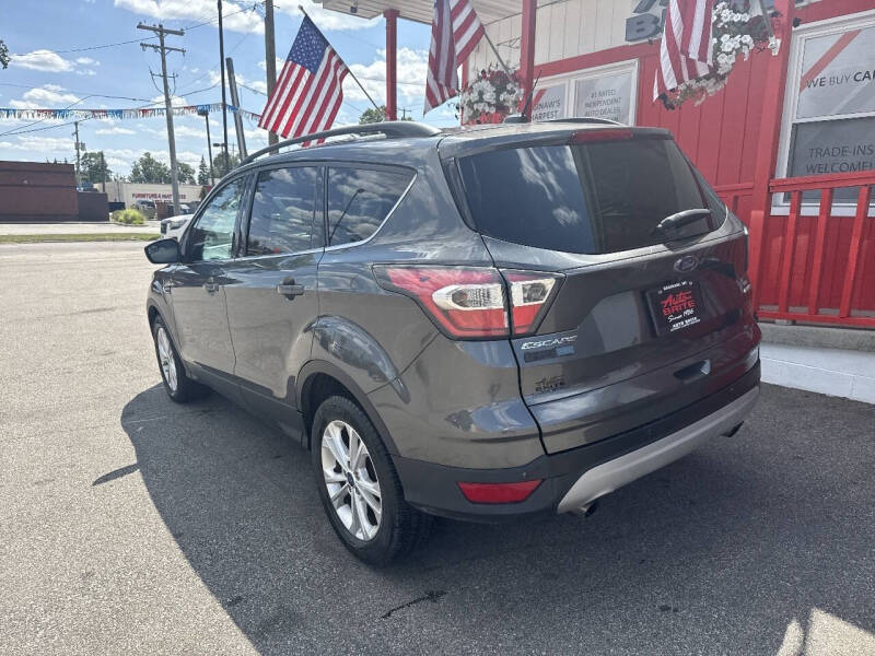 2017 Ford Escape SE
