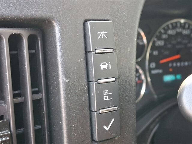 2023 Chevrolet Express 2500