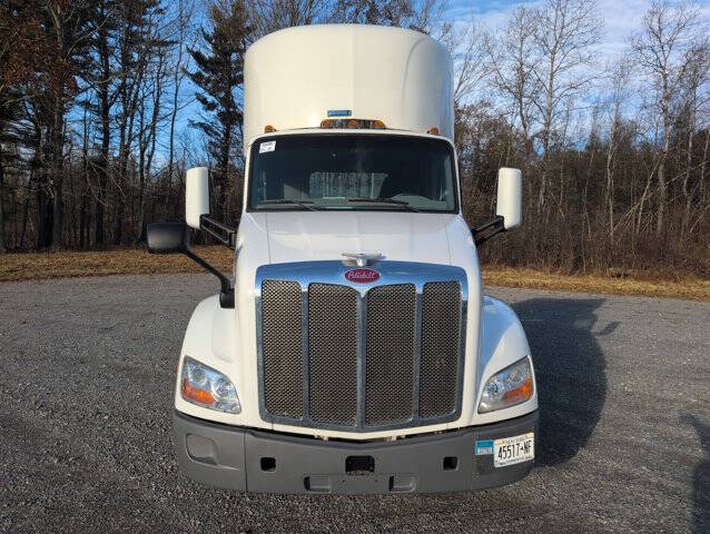 2022 Peterbilt 579
