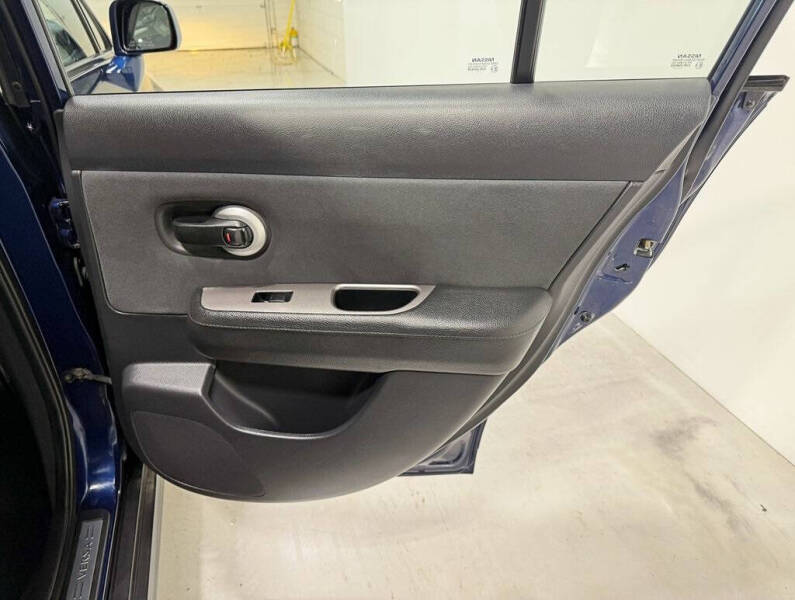 2008 Nissan Versa 1.8 S