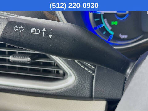 2023 Chrysler Pacifica Plug-In Hybrid Limited