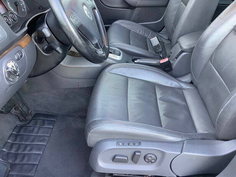 2005 Volkswagen Jetta 2.5