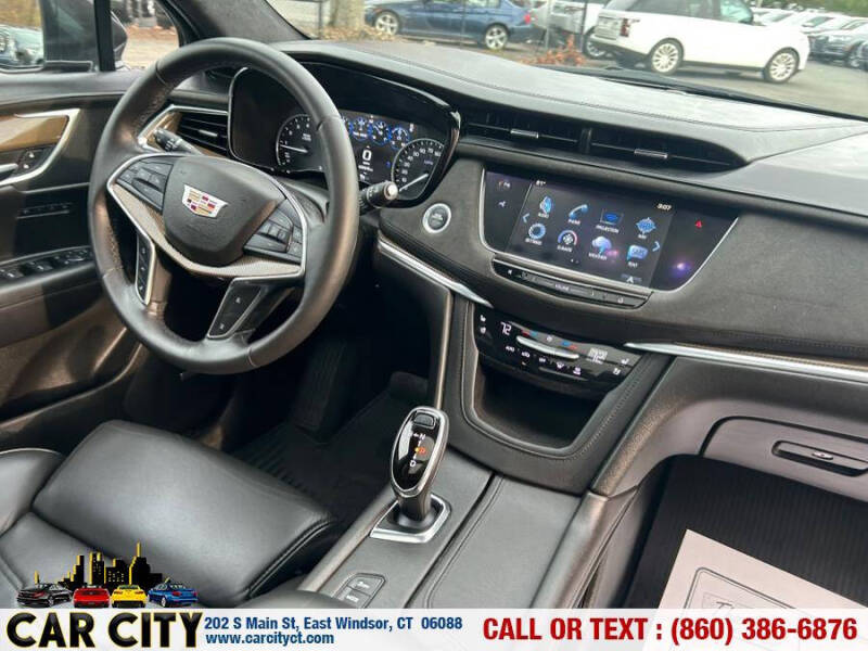 2017 Cadillac XT5 Platinum