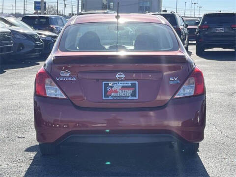 2017 Nissan Versa 1.6 SV