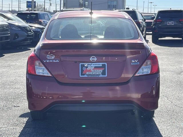 2017 Nissan Versa 1.6 SV