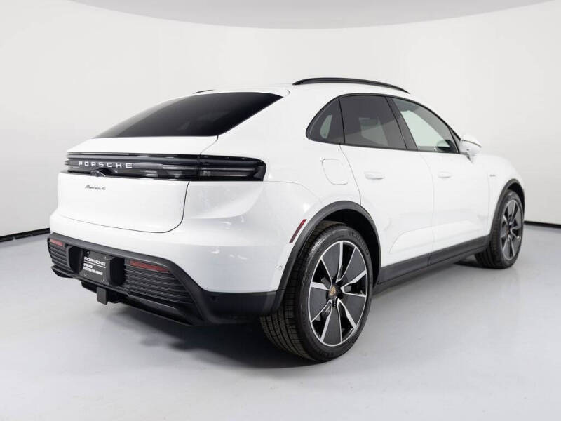2024 Porsche Macan 4 Electric