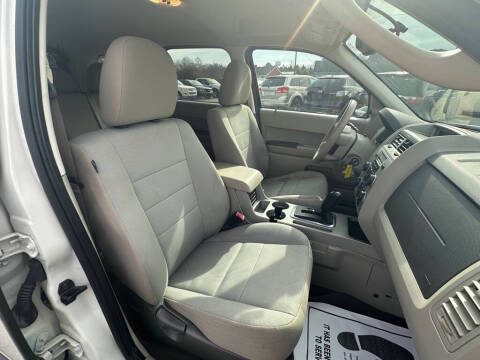 2011 Ford Escape XLT