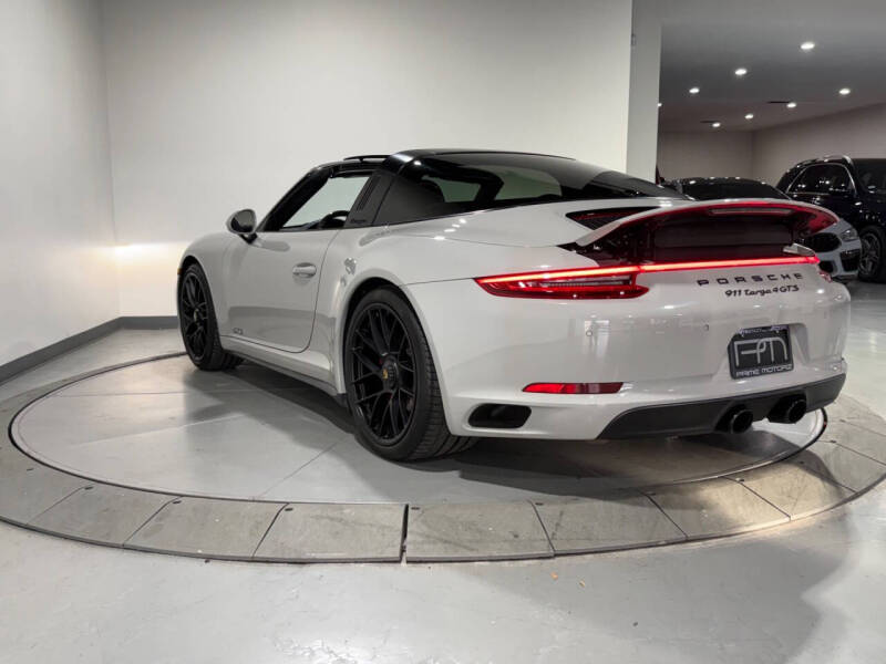 2018 Porsche 911 Targa 4 GTS
