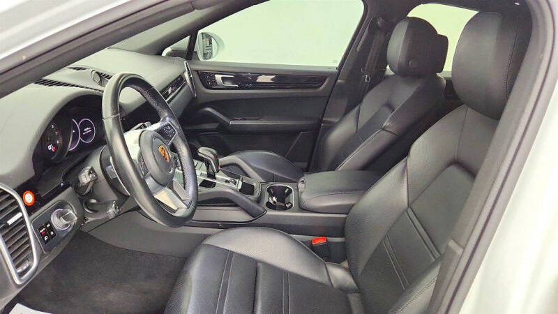 2021 Porsche Cayenne Coupe