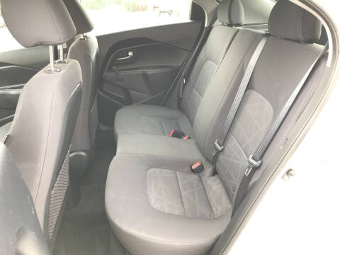 2012 Kia Rio 5-Door LX