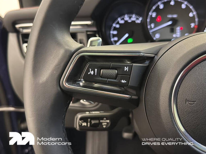 2025 Porsche Macan S