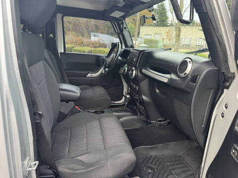 2011 Jeep Wrangler Unlimited Sahara