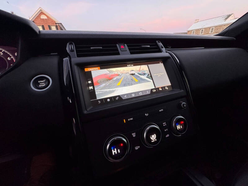 2020 Land Rover Discovery SE