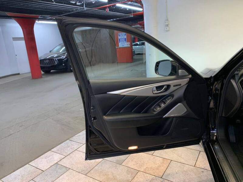 2022 Infiniti Q50 Luxe