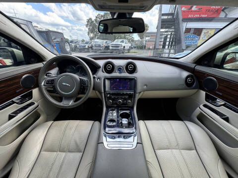 2013 Jaguar XJL Portfolio