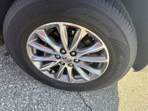 2023 Buick Enclave Essence