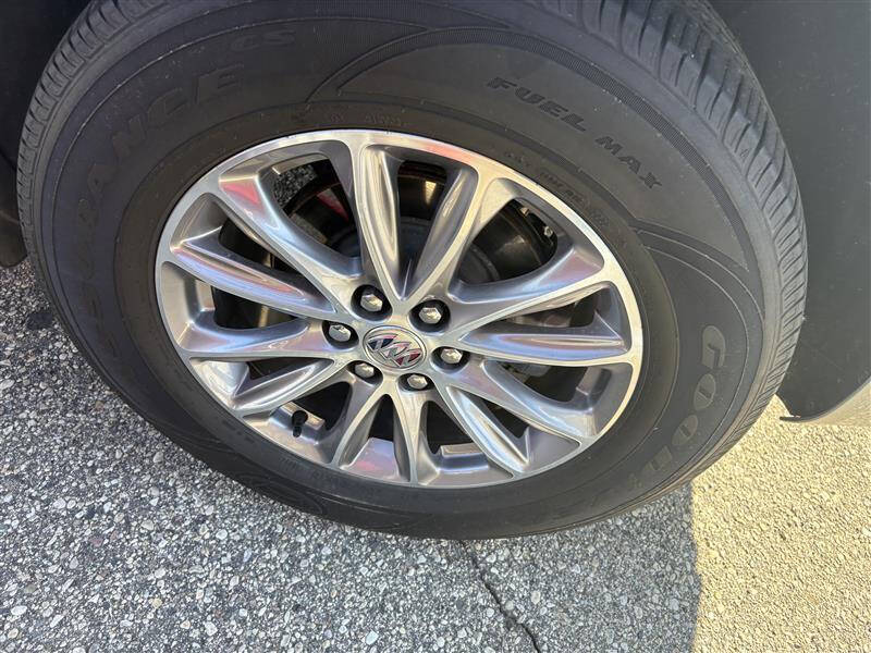 2023 Buick Enclave Essence