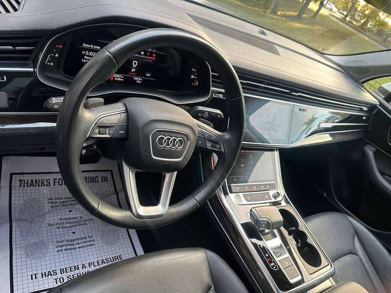 2024 Audi Q7 quattro Premium Plus 45 TFSI