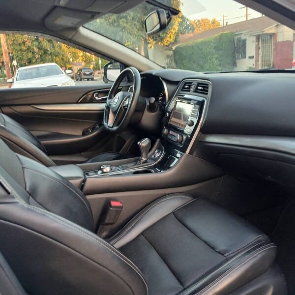 2017 Nissan Maxima