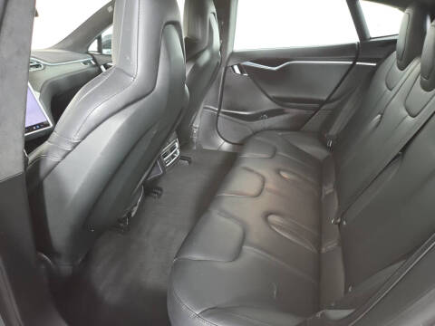 2016 Tesla Model S 70D
