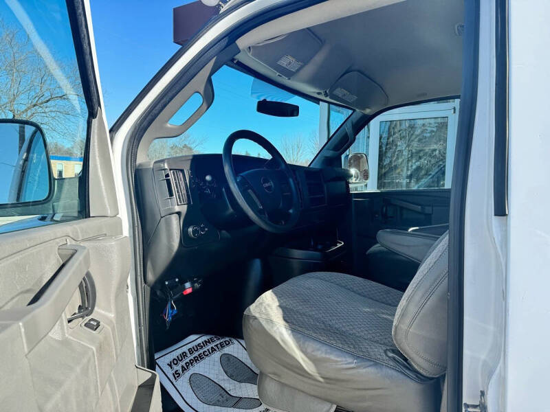 2016 GMC Savana 2500