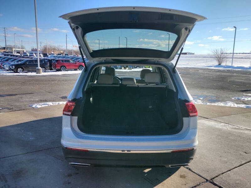 2018 Volkswagen Tiguan 2.0T SEL 4Motion