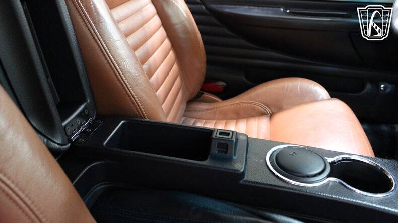 2003 Ford Thunderbird