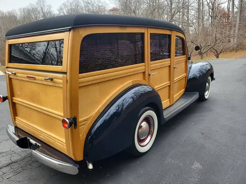 1940 Ford Deluxe