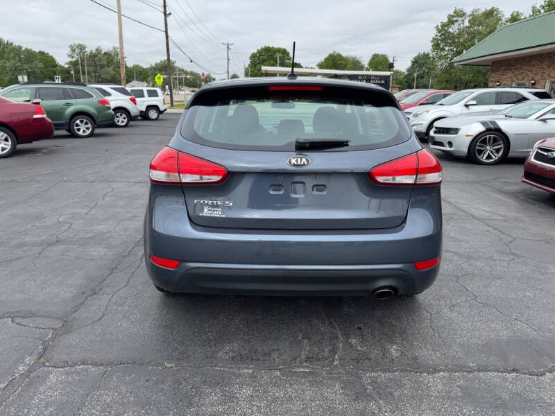 2016 Kia Forte5 LX