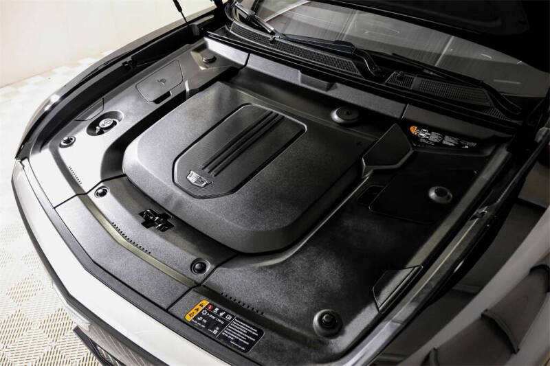 2024 Cadillac LYRIQ Tech