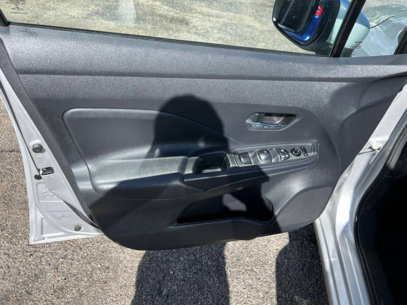 2025 Nissan Versa SV