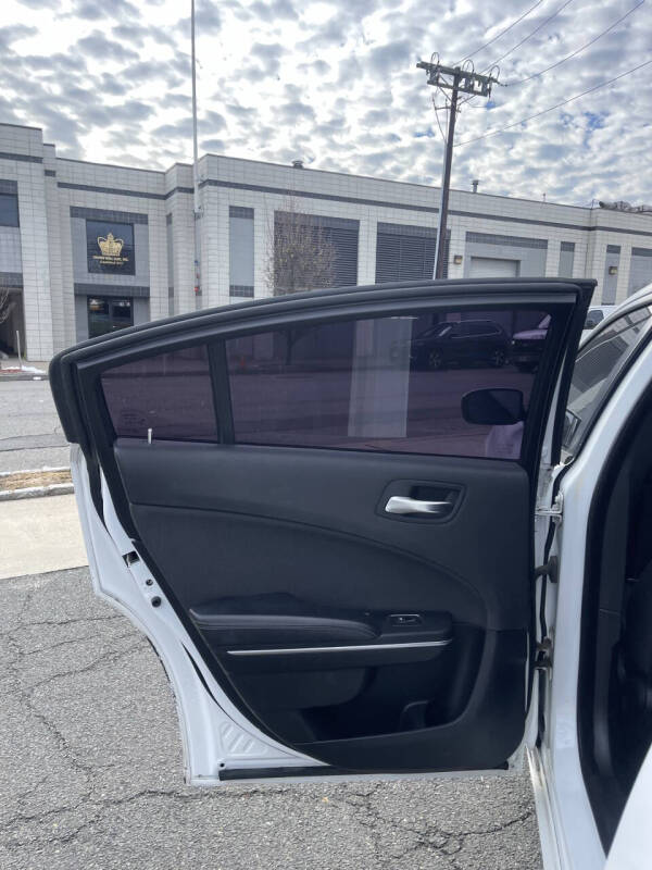 2015 Dodge Charger SE