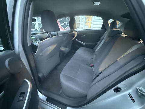 2010 Toyota Prius III