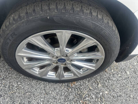 2017 Ford Edge Titanium