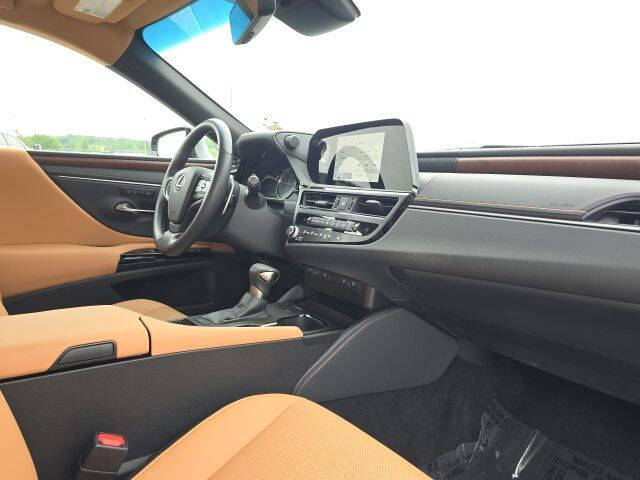 2025 Lexus ES 350