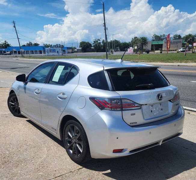 2013 Lexus CT 200h