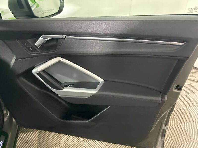 2021 Audi Q3 quattro S line Premium 45 TFSI